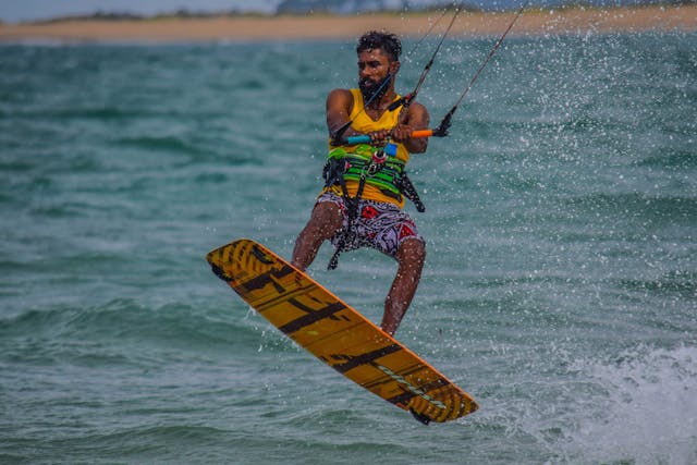 Kitesurfing